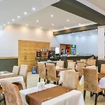 Tropical Deluxe فندق 4*
