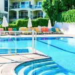 Tropical Deluxe 4* فتحية