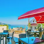 Tropical Deluxe 4*