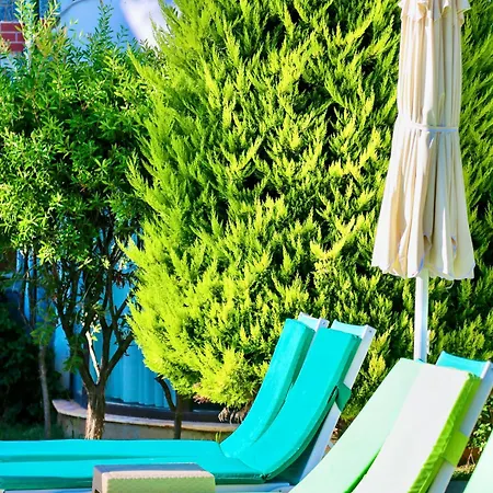 Hotell Tropical Deluxe 4*