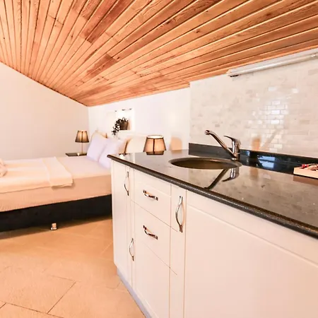 Hotell Tropical Deluxe