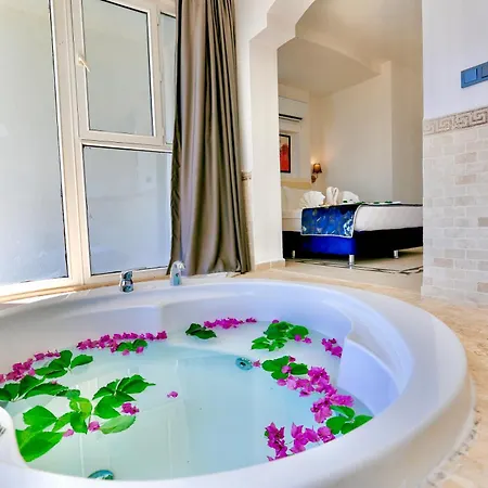 Tropical Deluxe Hotell