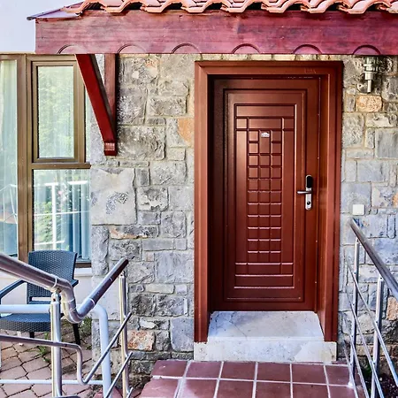 Tropical Deluxe פאטהיה