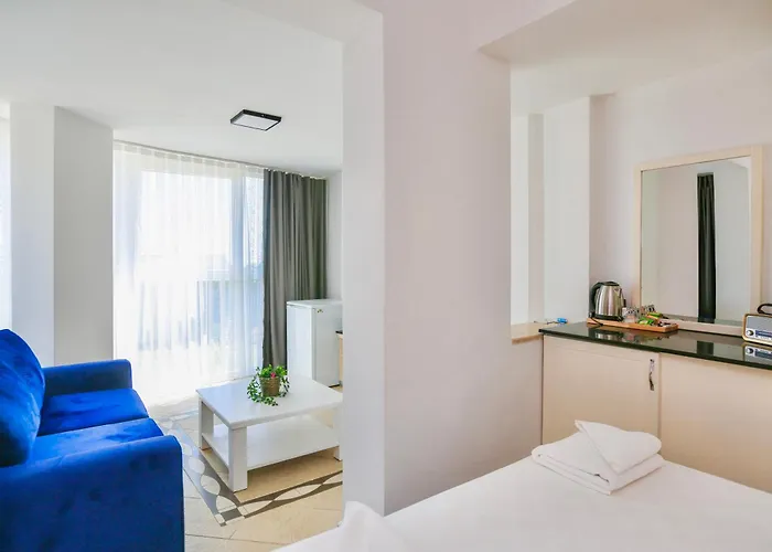 Tropical Deluxe 4* פאטהיה