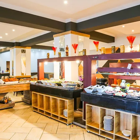 Tropical Deluxe Hotel