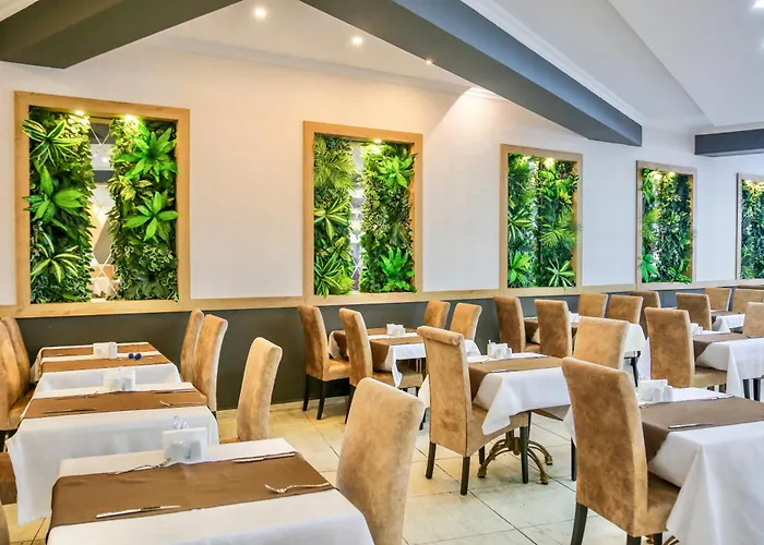 Hotel Tropical Deluxe 4*