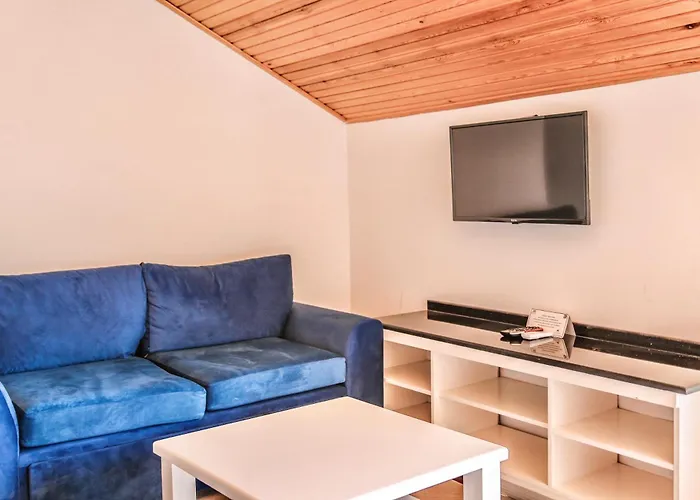 Tropical Deluxe Hotel 4*