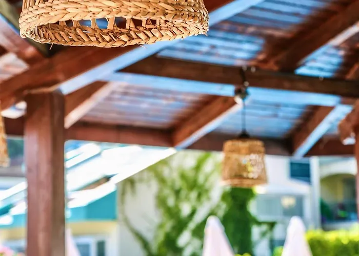 Hotel Tropical Deluxe